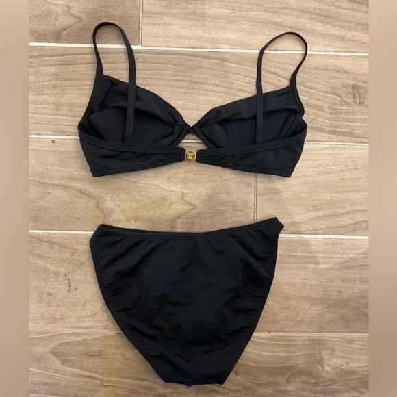 Chanel Bikini - Picture 4 of 6